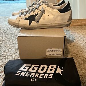 Golden Goose Size 39 Black/White Superstar Sneakers with Dustbag and Box